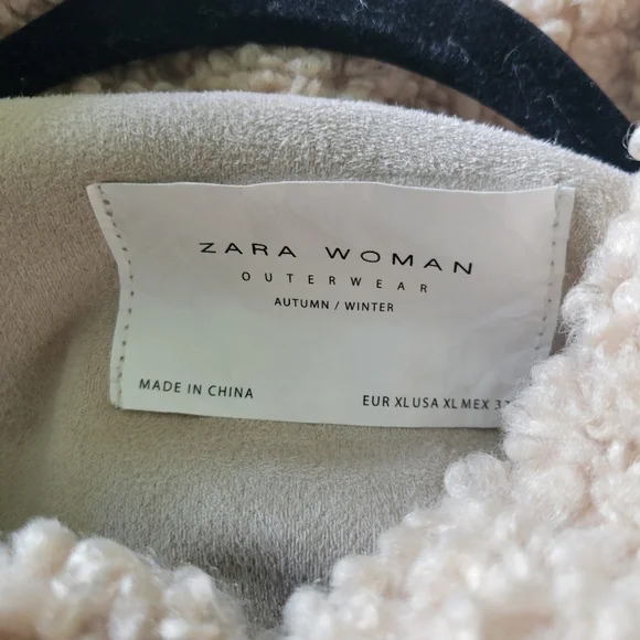 Zara Contrasting Faux Fur Shearling Jacket - Picture 11 of 13